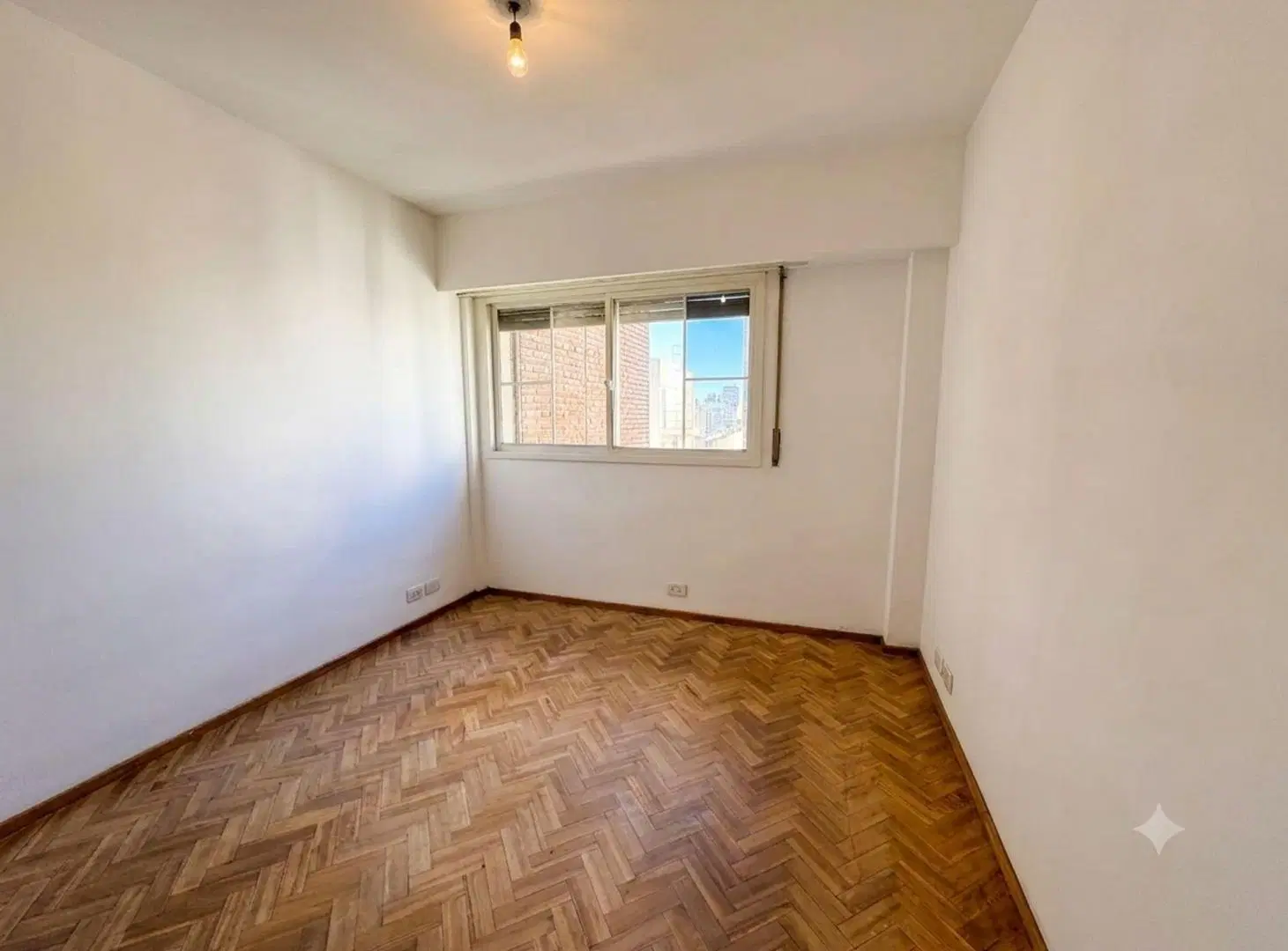VENTA DEPARTAMENTO 2 DORMITORIOS CENTRO 5