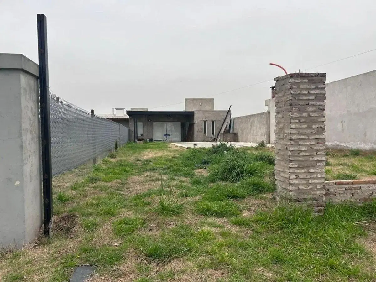 VENTA DE CASA CON PILETA EN CAMPIÑAS DE PIÑERO 4