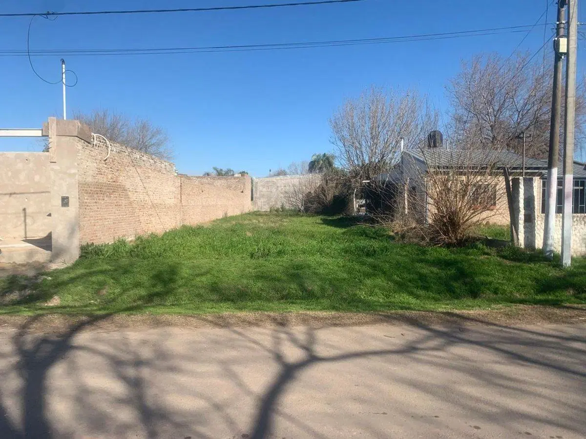 Venta terreno en Ibarlucea 8