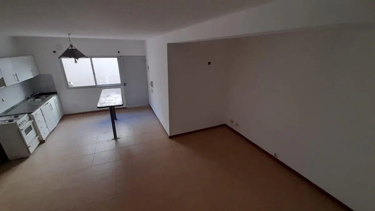 VENTA DEPARTAMENTO DUPLEX  PH UN DORMITORIO- PATIO 8