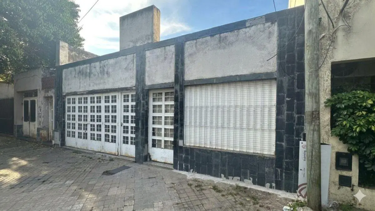 VENTA CASA 3 DORMITORIOS CON COCHERA 3