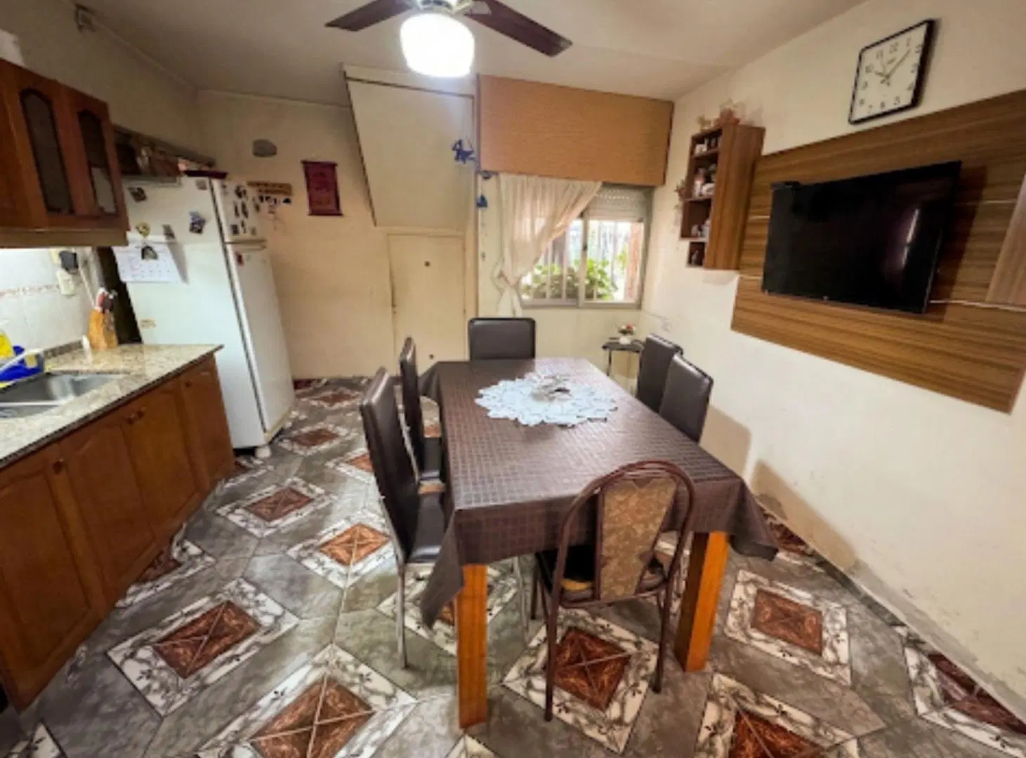 VENTA CASA 3 DORMITORIOS COCHERA B. ARROYITO 5