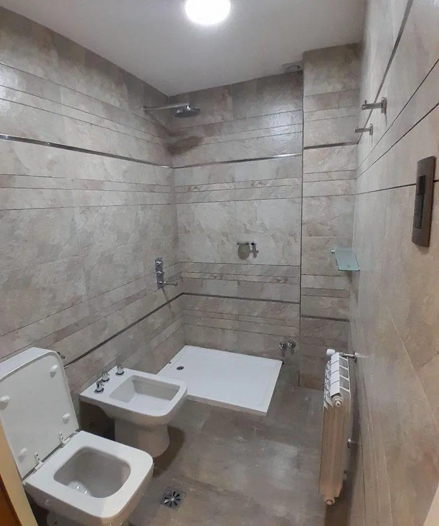 CASA 2 DORMITORIOS, COCHERA. ZONA RIO. G.BAIGORRIA 8