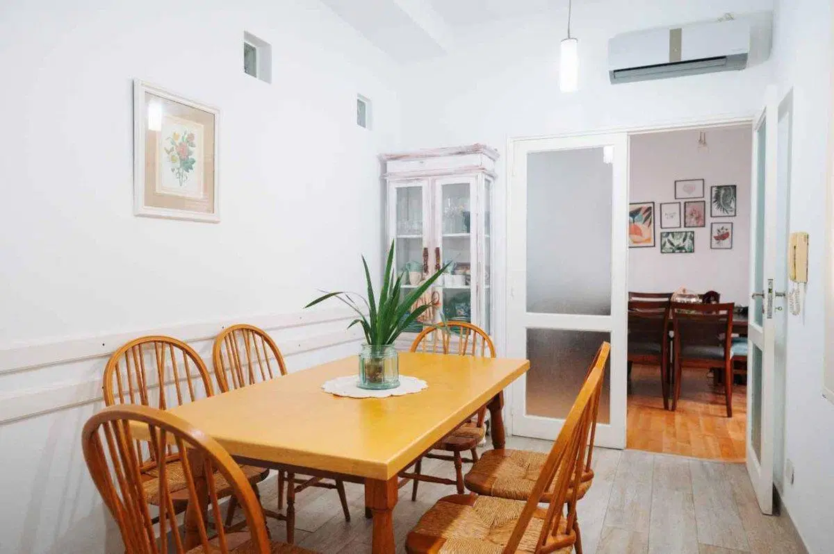 VENTA Casa tres dormitorios y terraza APTO CREDITO 2