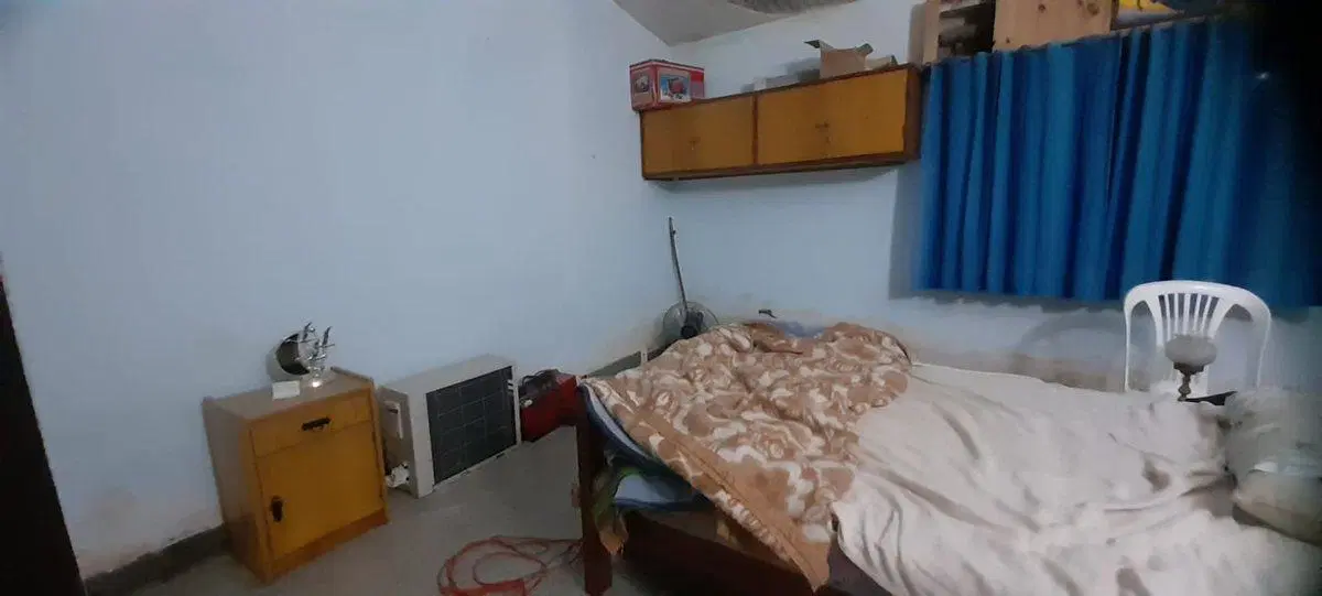 Venta casa más terreno., y pileta. Oliveros 5