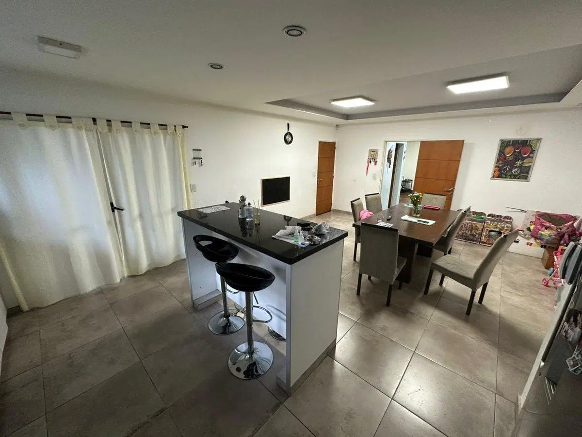 VENTA CASA TRES DORMITORIOS JARDIN PILETA ARROYITO 4