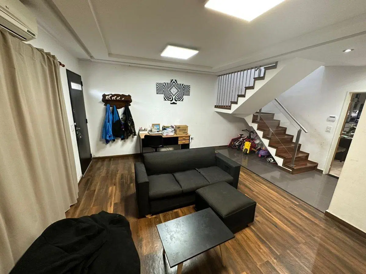 VENTA CASA TRES DORMITORIOS JARDIN PILETA ARROYITO 3