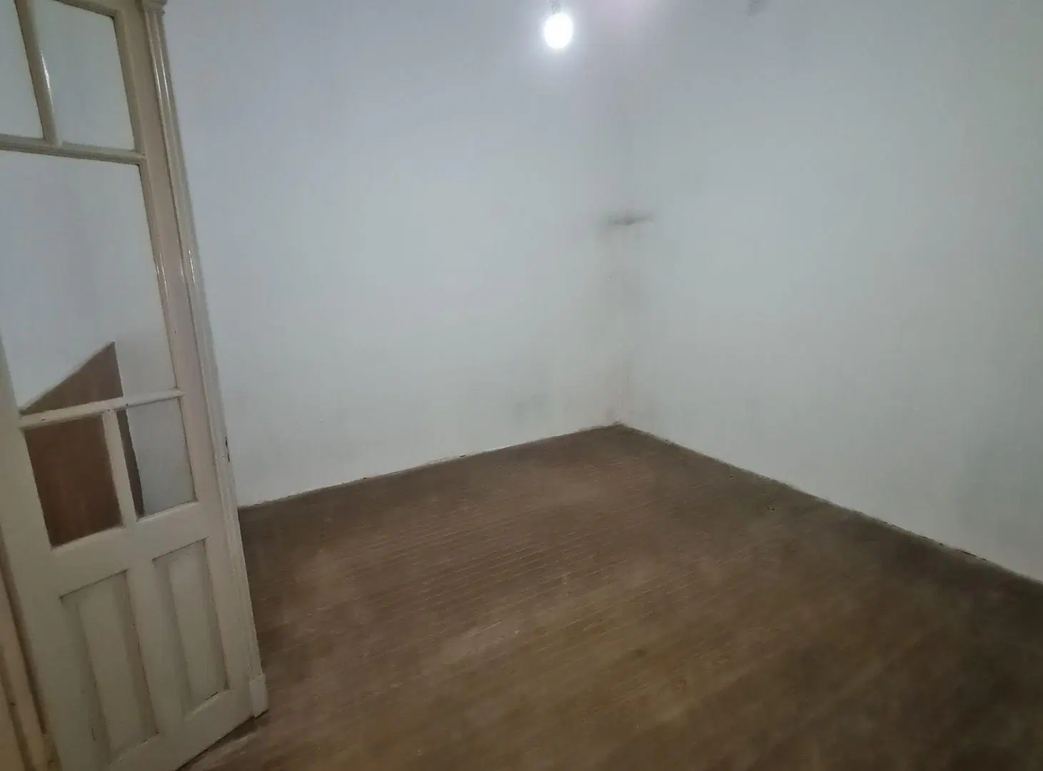 Casa al frente con cochera en venta 5