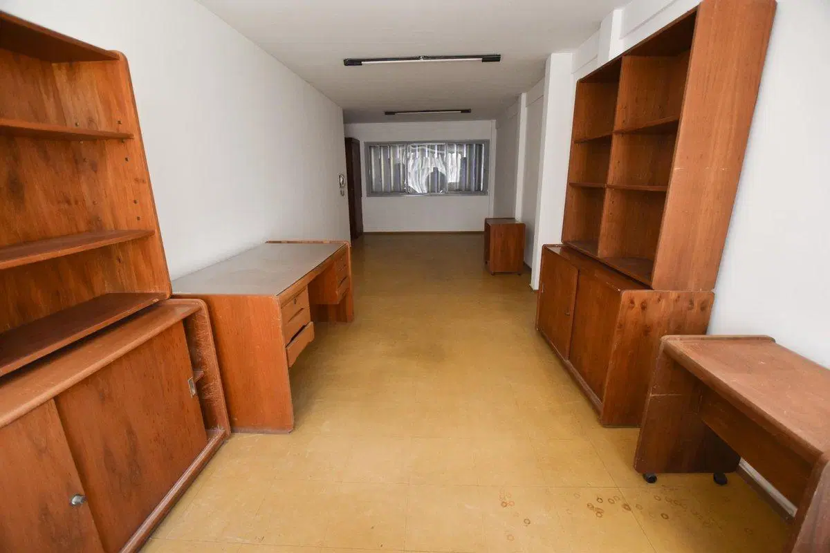 VENTA OFICINA AL FRENTE + COCHERA CENTRO RIO 2