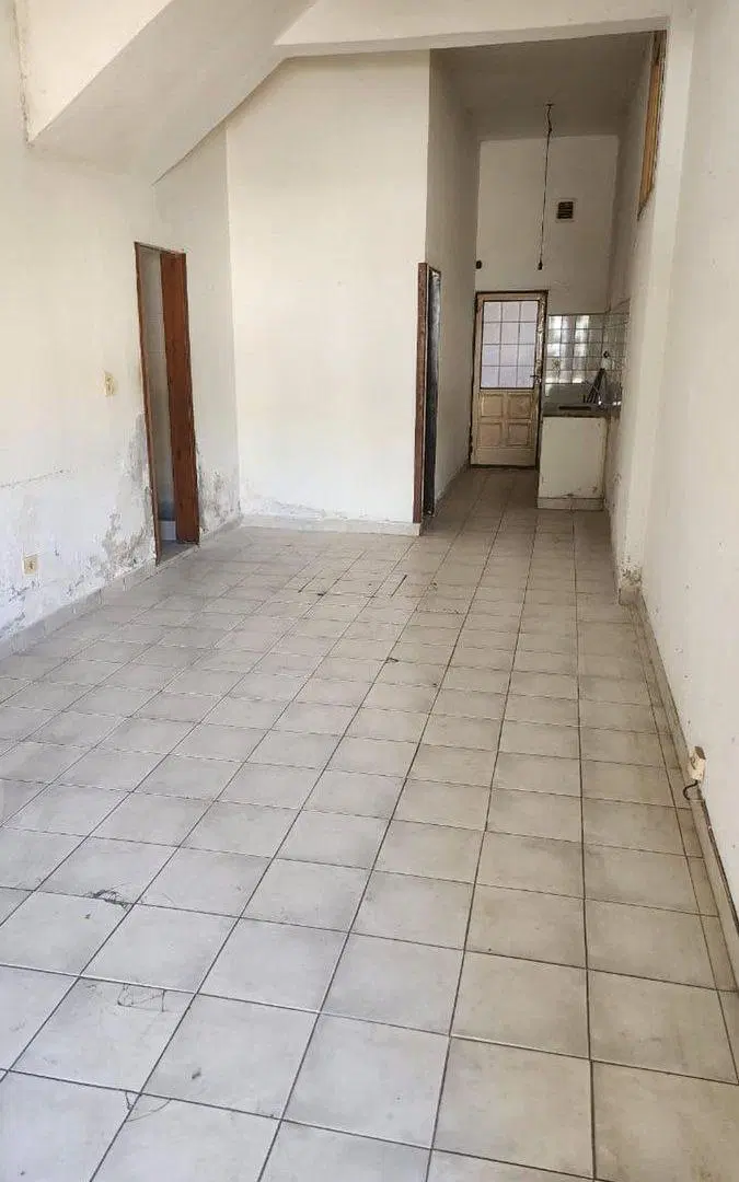 Venta casa con galpon a Reciclar 2
