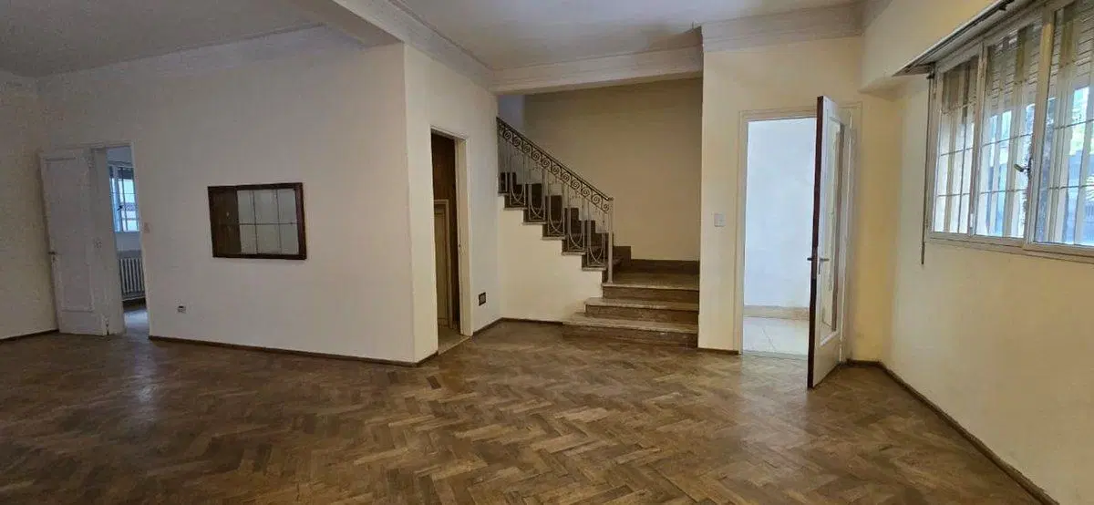 Venta Casa 3 dormitorios o LOTE para constructora 2