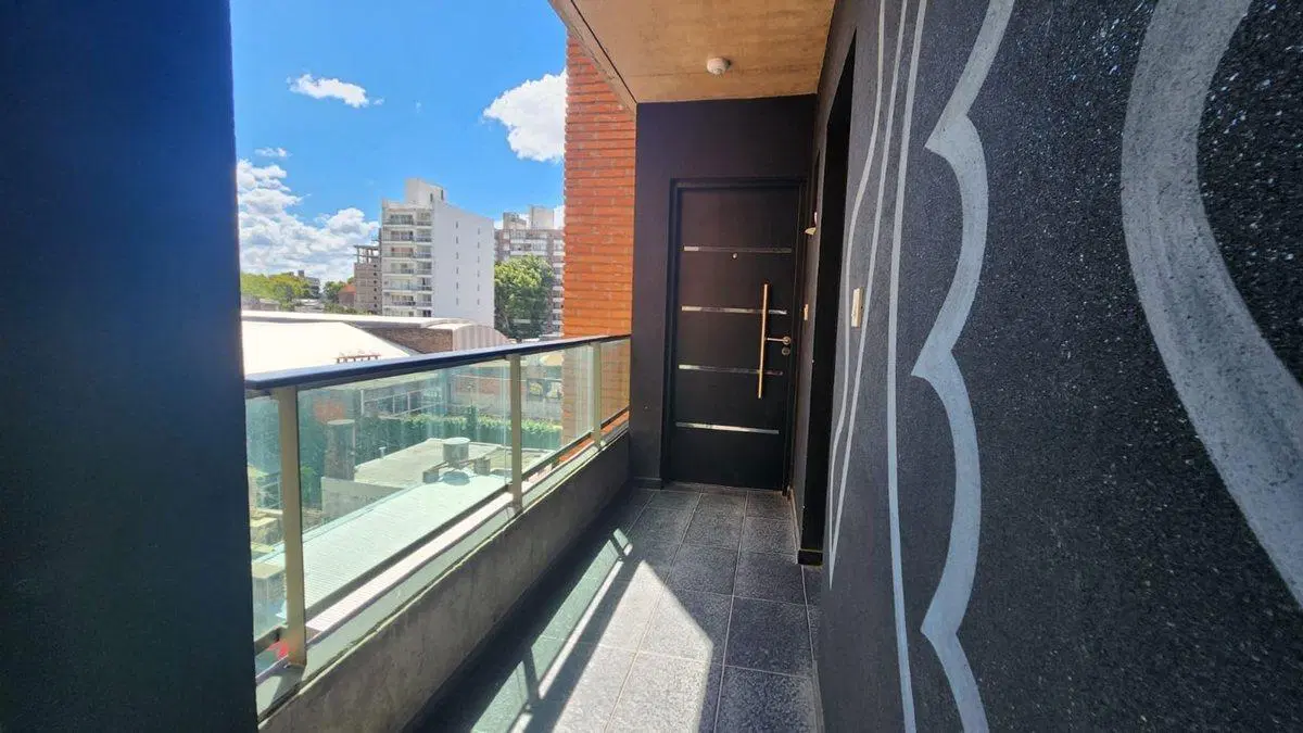 Venta monoambiente con balcón  amenities 8
