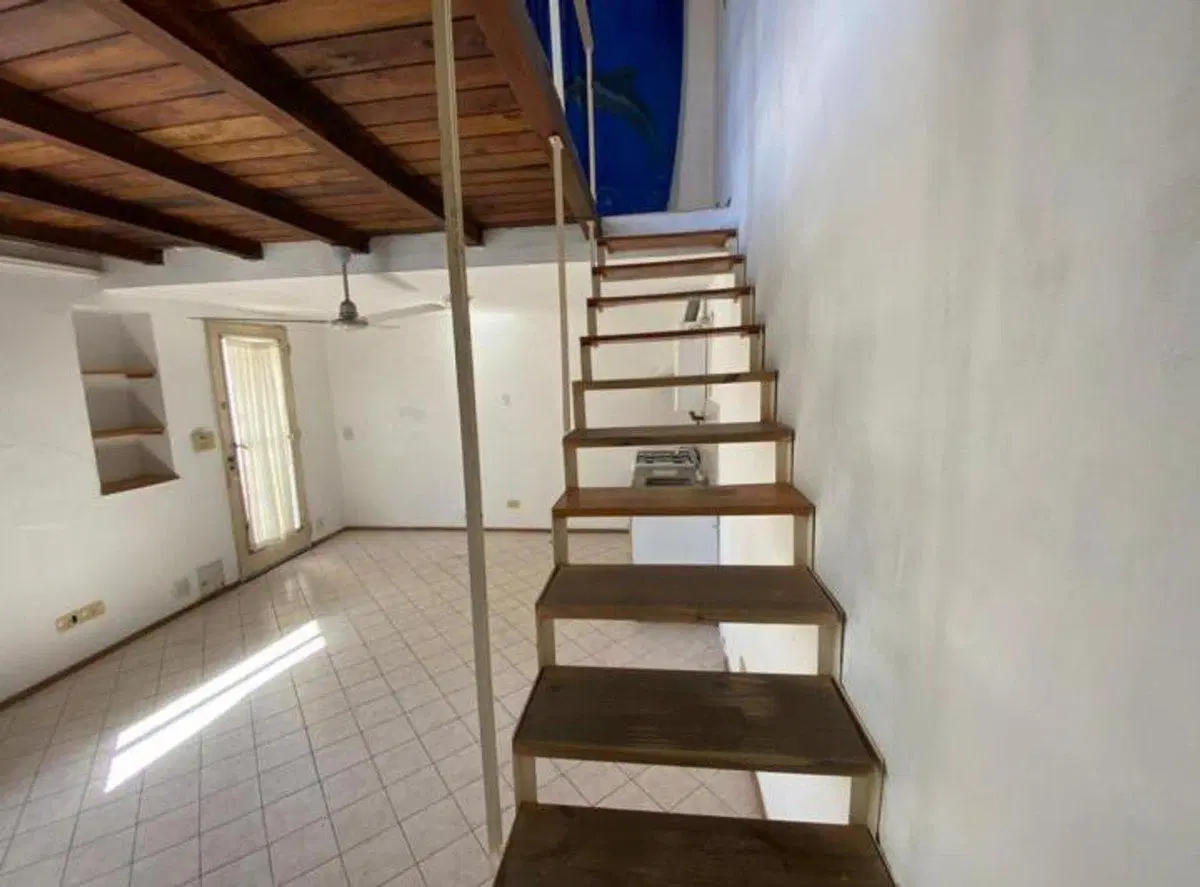 VENTA PH UN DORMITORIO PLANTA BAJA EN ARROYITO 5