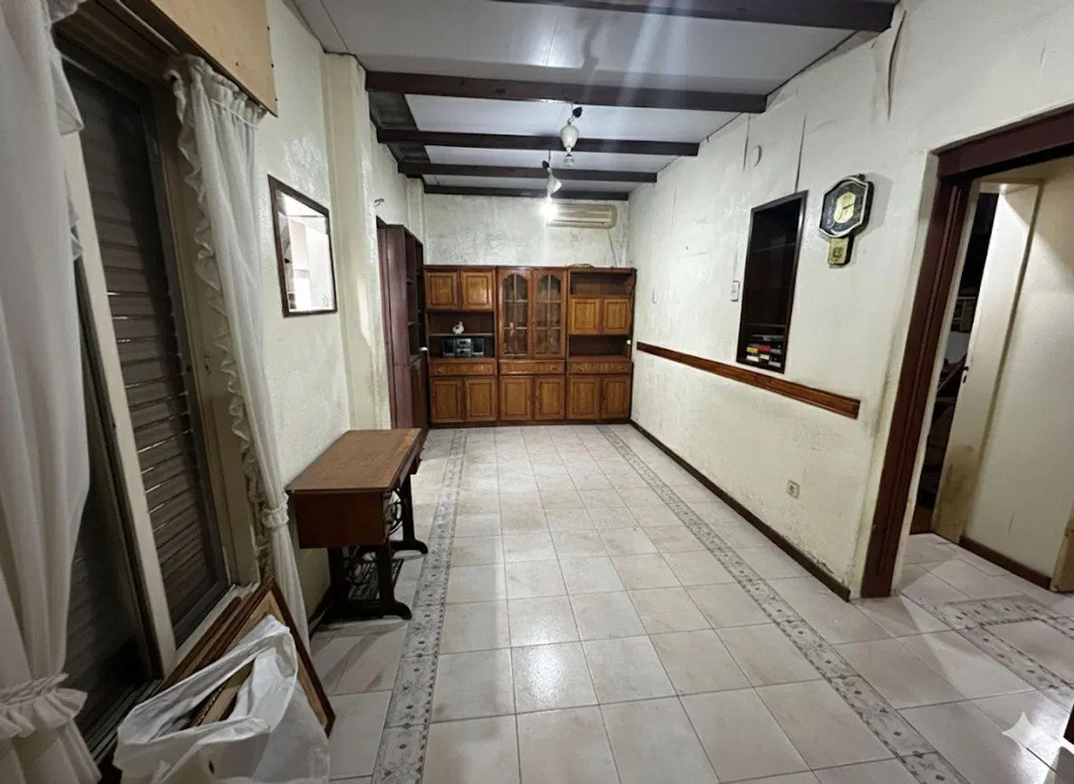 VENTA DOS TRES CASAS EN UNA PATIO COCHERA PERMUTA 3