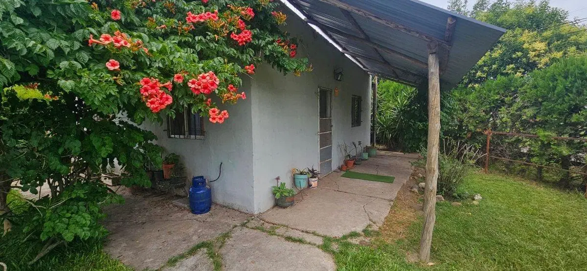 CASA UN DORMITORIO EN VENTA CON PILETA EN ANDINO 8