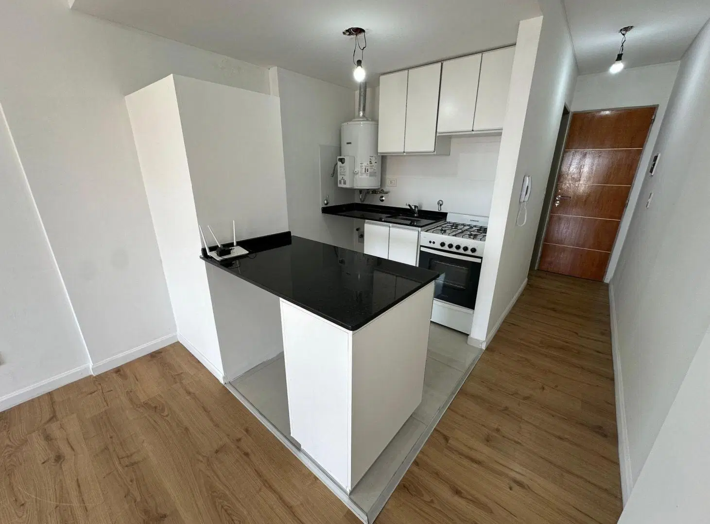 VENTA DEPARTAMENTO MONOAMBIENTE BALCÓN MARTIN 8