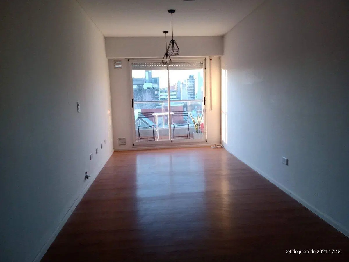 VENTA DEPARTAMENTO DOS DORMITORIOS. BALCON. ABASTO 2