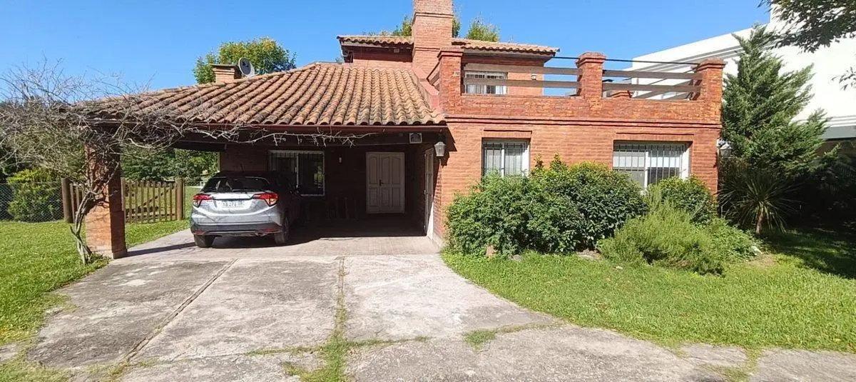 Casa Alquiler 3 dormitorios jardin pileta quincho 4