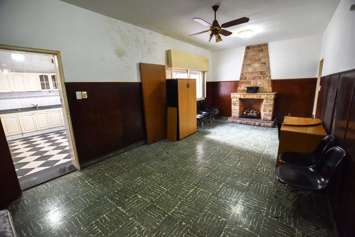 VENTA CASA CON DOS DPTOS DE PASILLO EN LOURDES 2