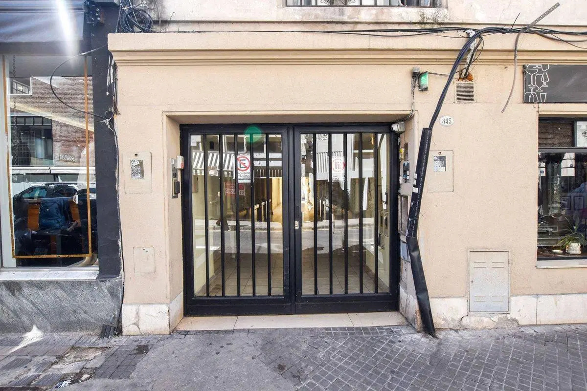 VENTA DE OFICINA CENTRO MITRE 800 8