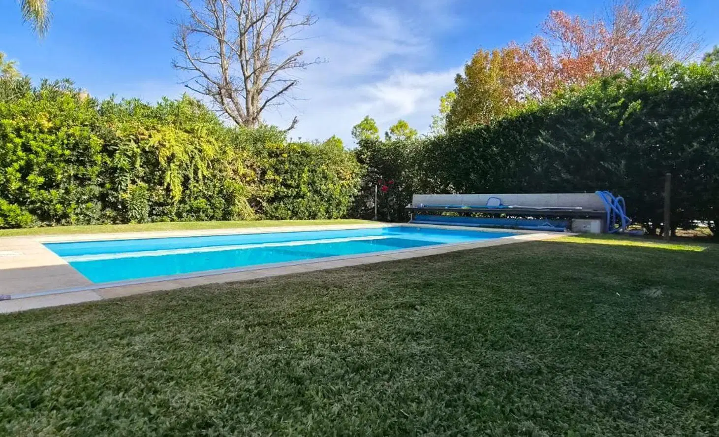 Venta Casa 3 dormitorios Pileta Miraflores 4