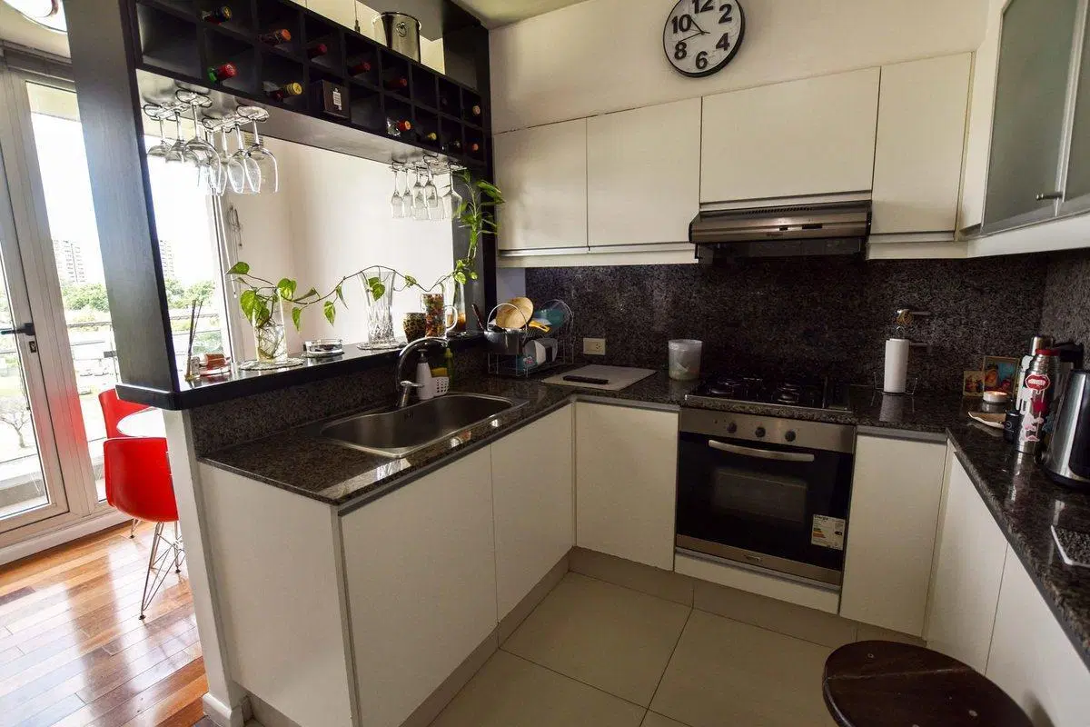 VENTA DEPARTAMENTO 2 DORMITORIOS COCHERA P. NORTE 8