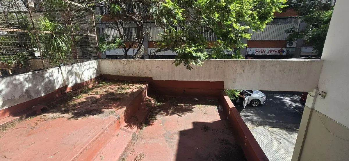 Venta Departamento 2 dormitorios, comodín y patio 2