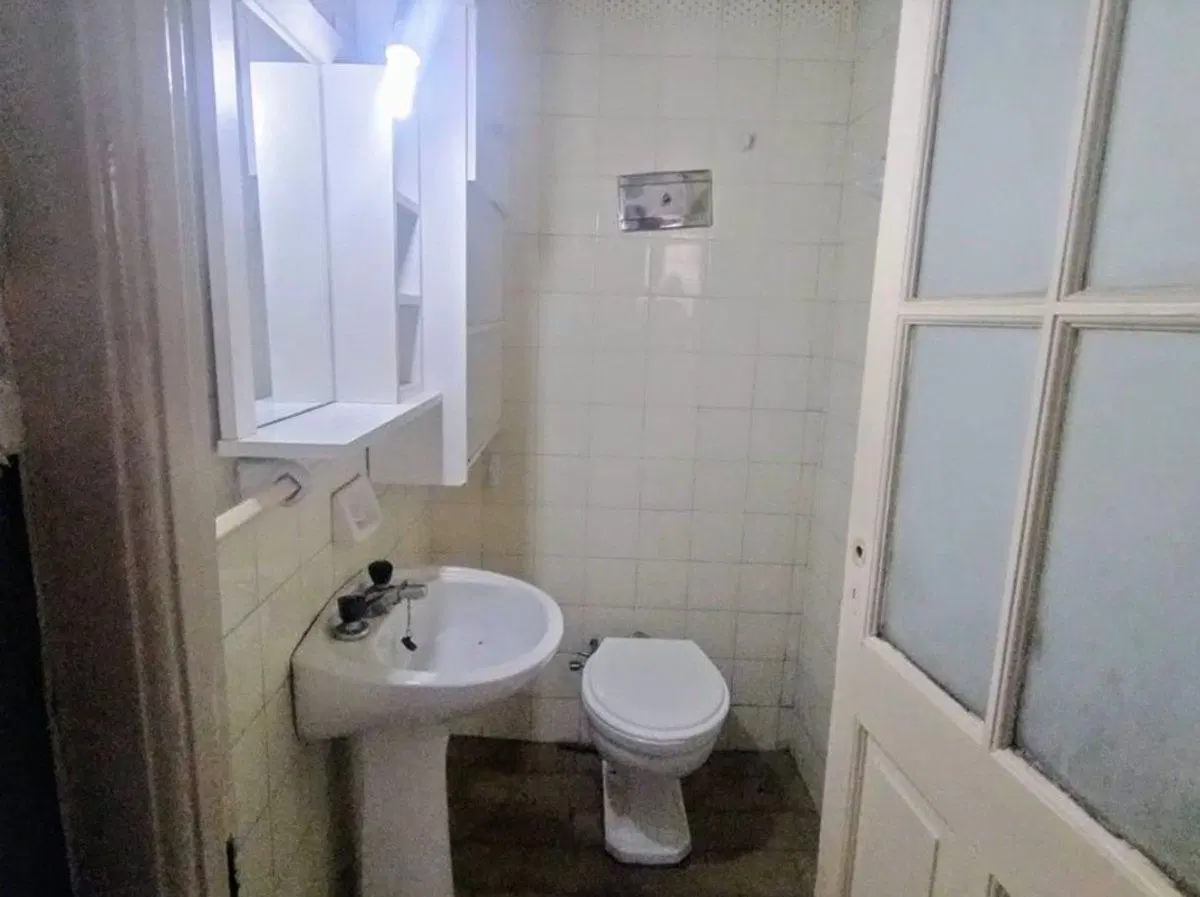 ALQUILER LOCAL COMERCIAL A REFACCIONAR, 225m2 4