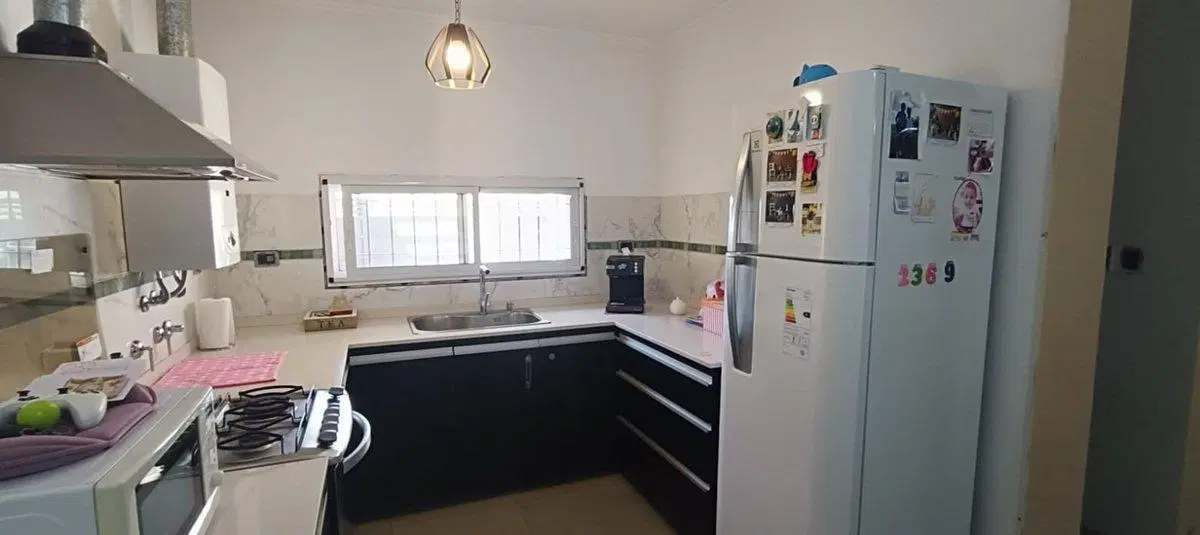 VENTA CASA 2 DORMITORIOS IBARLUCEA COCHERA PILETA 8
