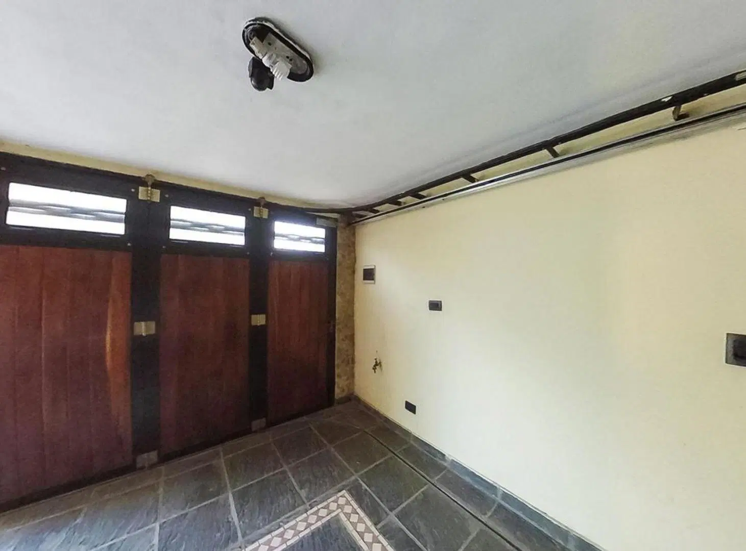 CASA 2 DORMITORIOS, QUINCHO Y PILETA-G. BAIGORRIA 5