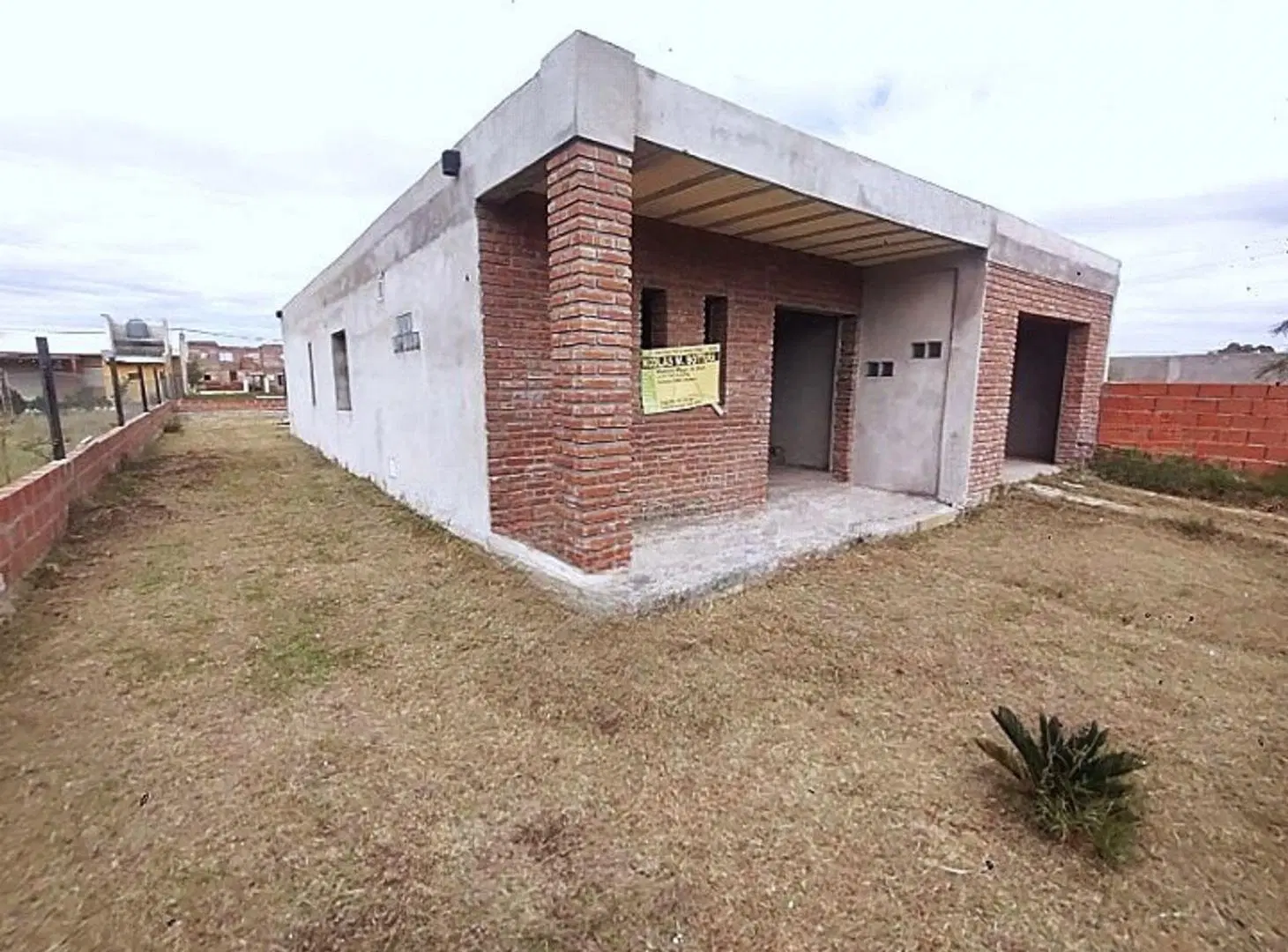 VENTA CASA A TERMINAR EN CAMPIÑAS DE PIÑERO 4