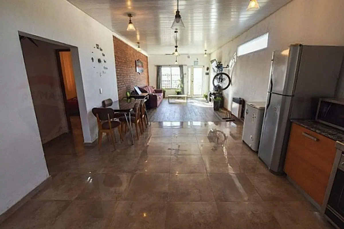 Casa 2 Dormitorios Jardín y Pileta Campiñas Piñero 3