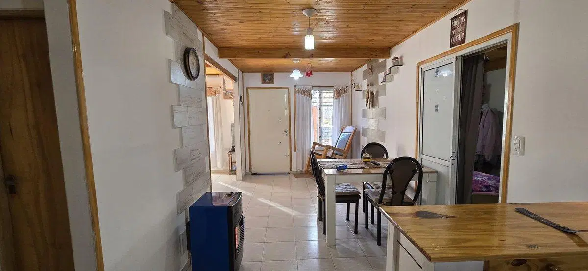 Venta casa dos dormitorios y patio verde, Alvear 5