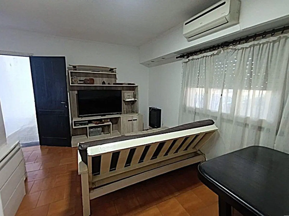 VENTA CASA 2 DORMITORIOS, COCHERA PATIO Y QUINCHO 4