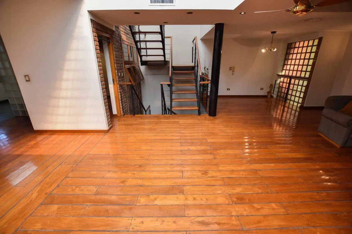 CASA EN VENTA 3 DORMITORIOS + ESTUDIO PATIO ABASTO 5