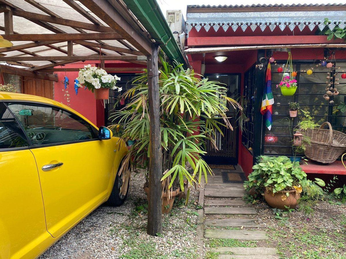 Foto de VENTA CASA DOS DORMITORIOS - GRANADERO BAIGORRIA, imagen 2