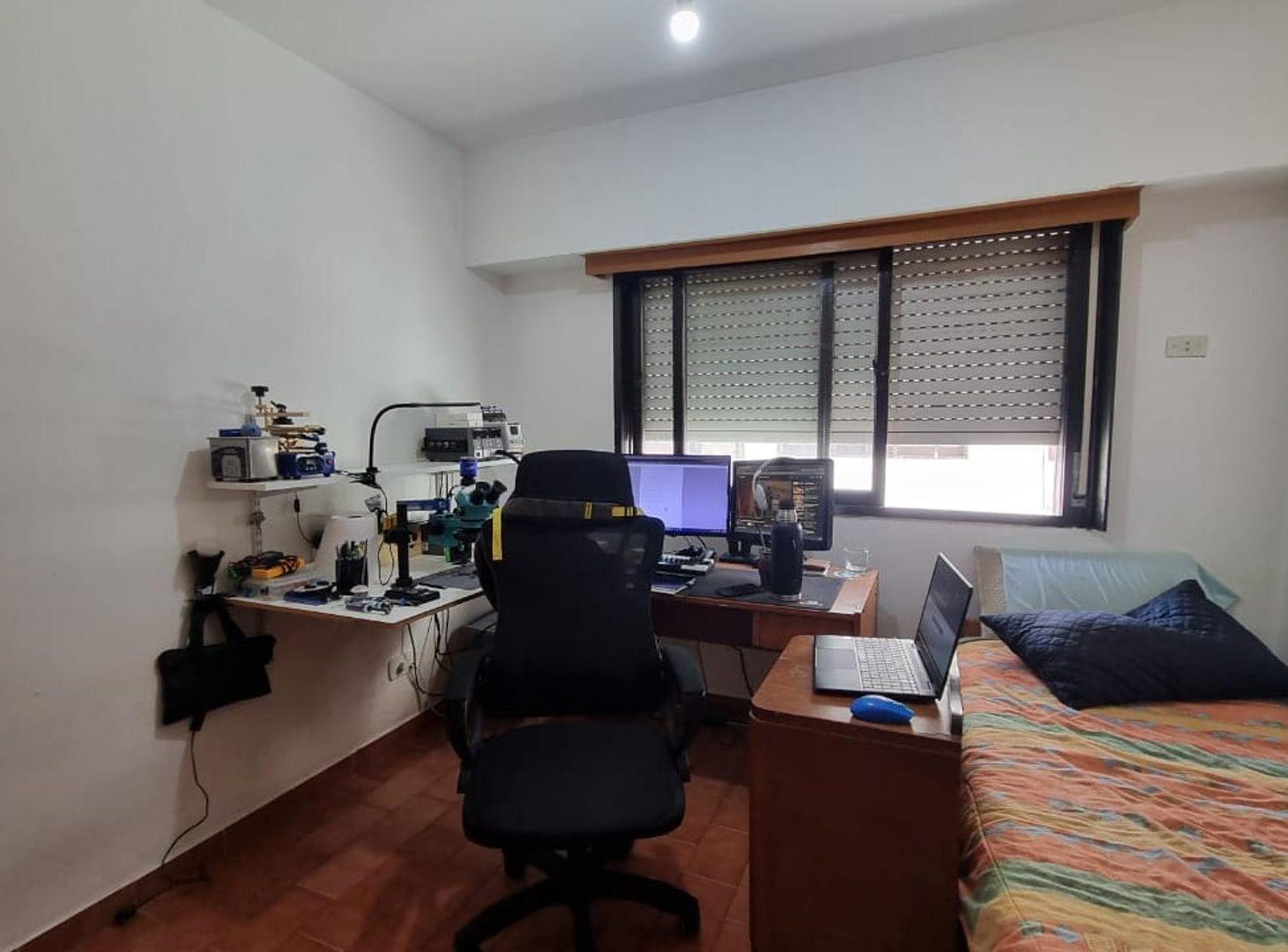 Foto de VENTA Departamento 2 dormitorios+2 baños - Centro, imagen 2