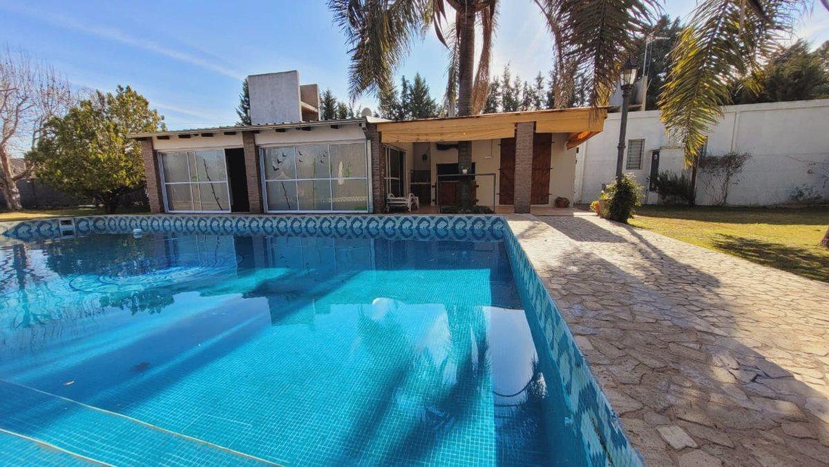 Foto de Venta Funes Lote 1000m2 Ambiente Quincho Pileta, imagen 3