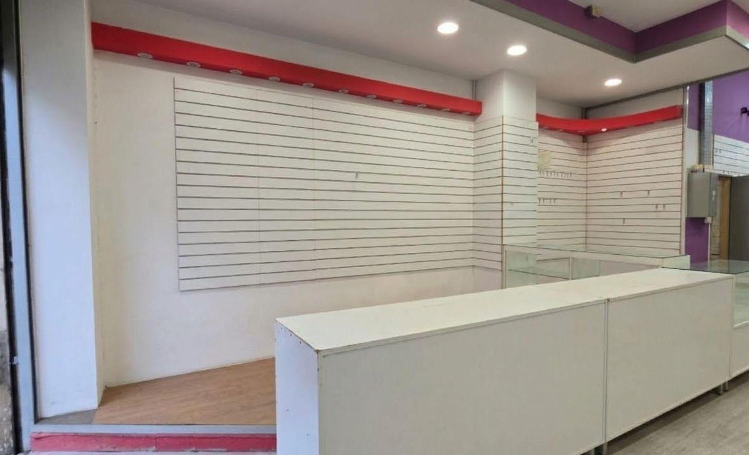 Foto de Alquiler Local Comercial 415 metros con subsuelo, imagen 2