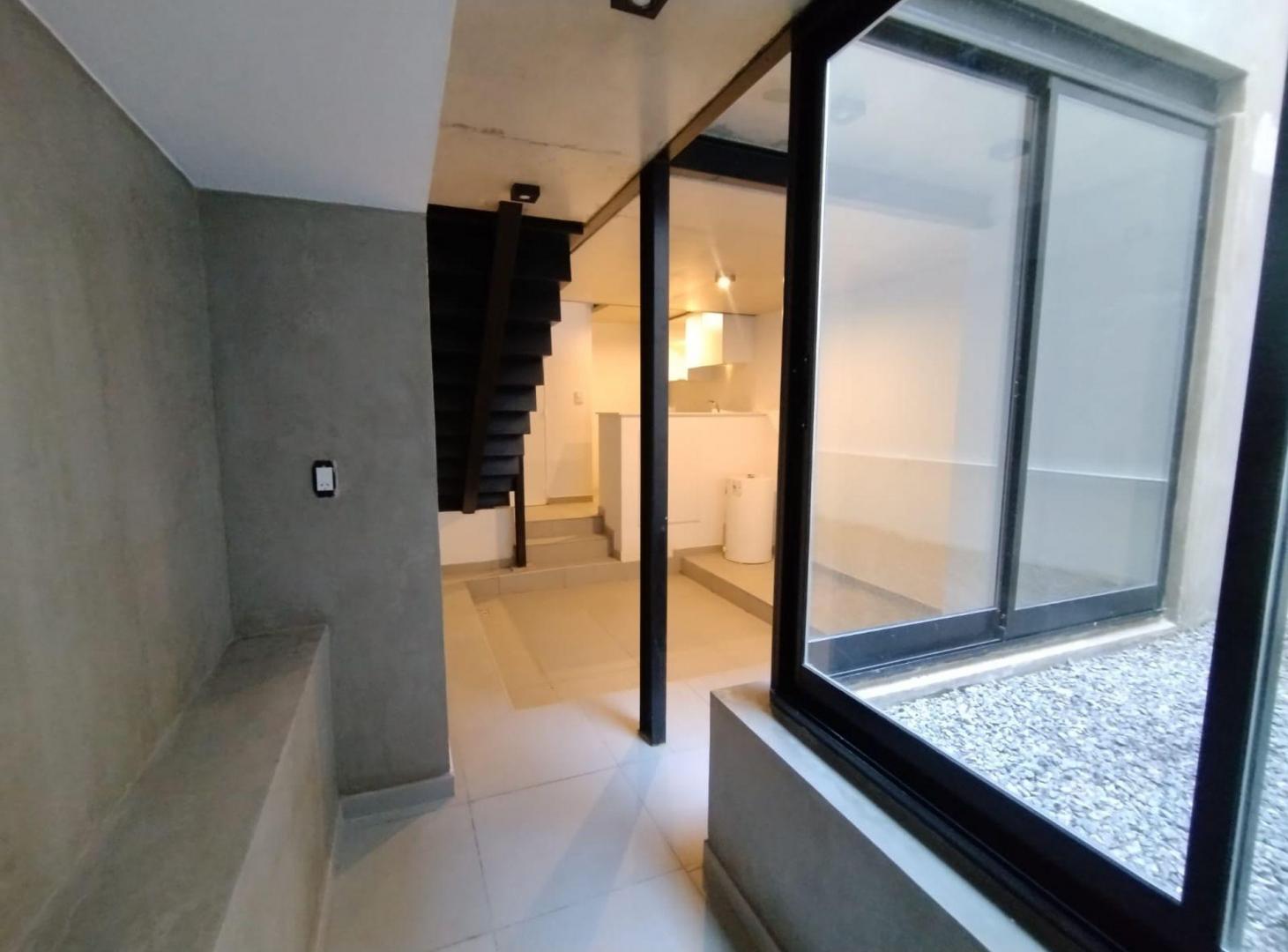Foto de VENTA DEPARTAMENTO DUPLEX 1 DORMITORIO CENTRO RIO, imagen 1