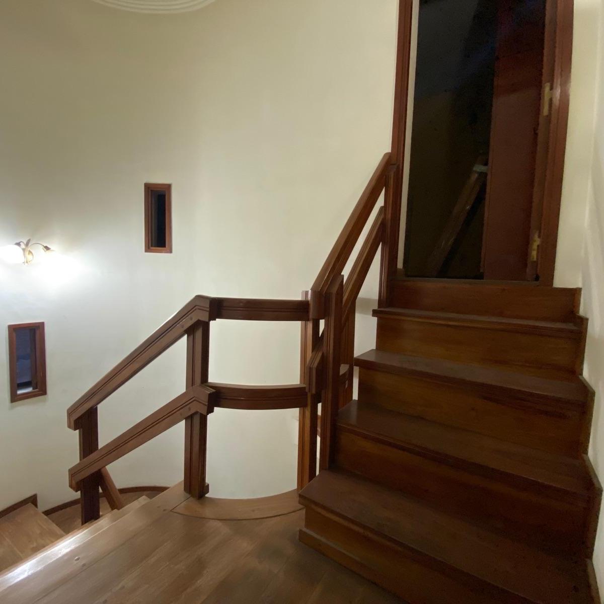 VENTA - Casa de 3 dormitorios y cochera doble. Abasto, Rosario.