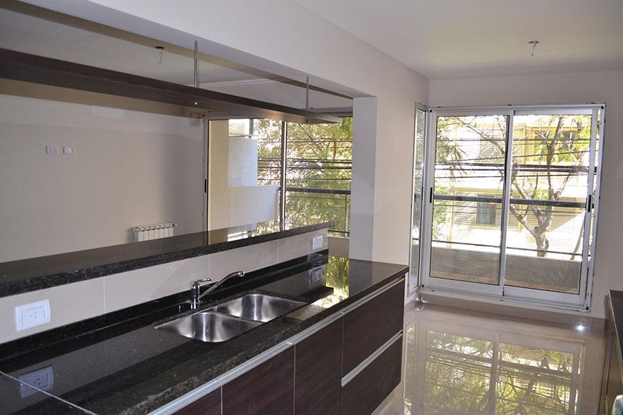 Foto de VENTA - Departamento de 2 dormitorios a estrenar con cochera. Centro, imagen 4