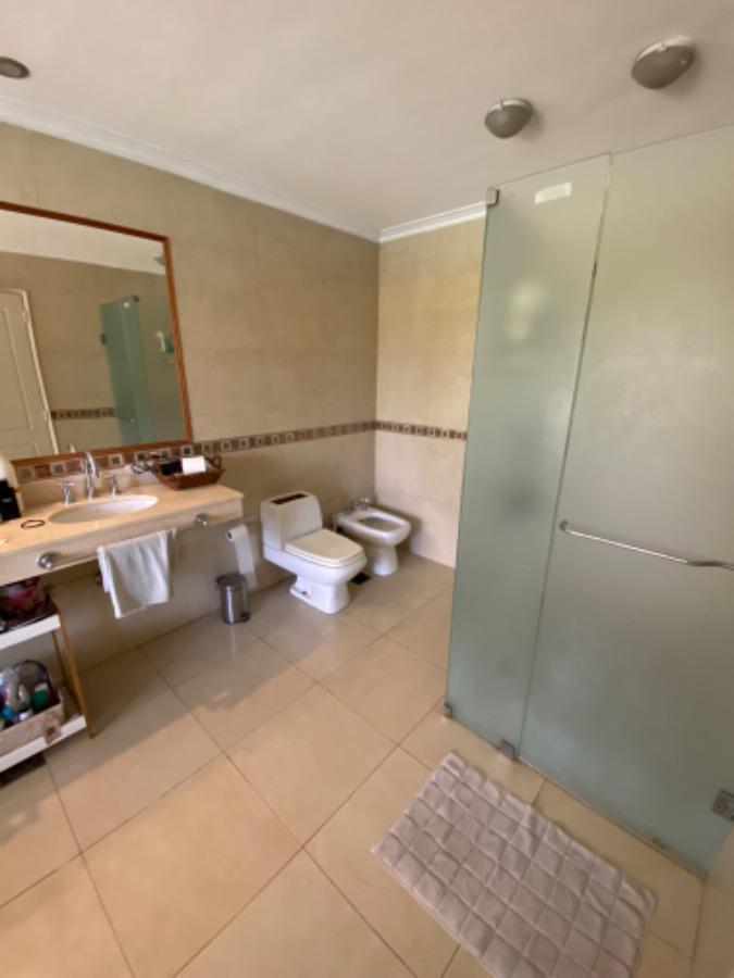 Fisherton - 5 Dorm. - 1200 m² 4