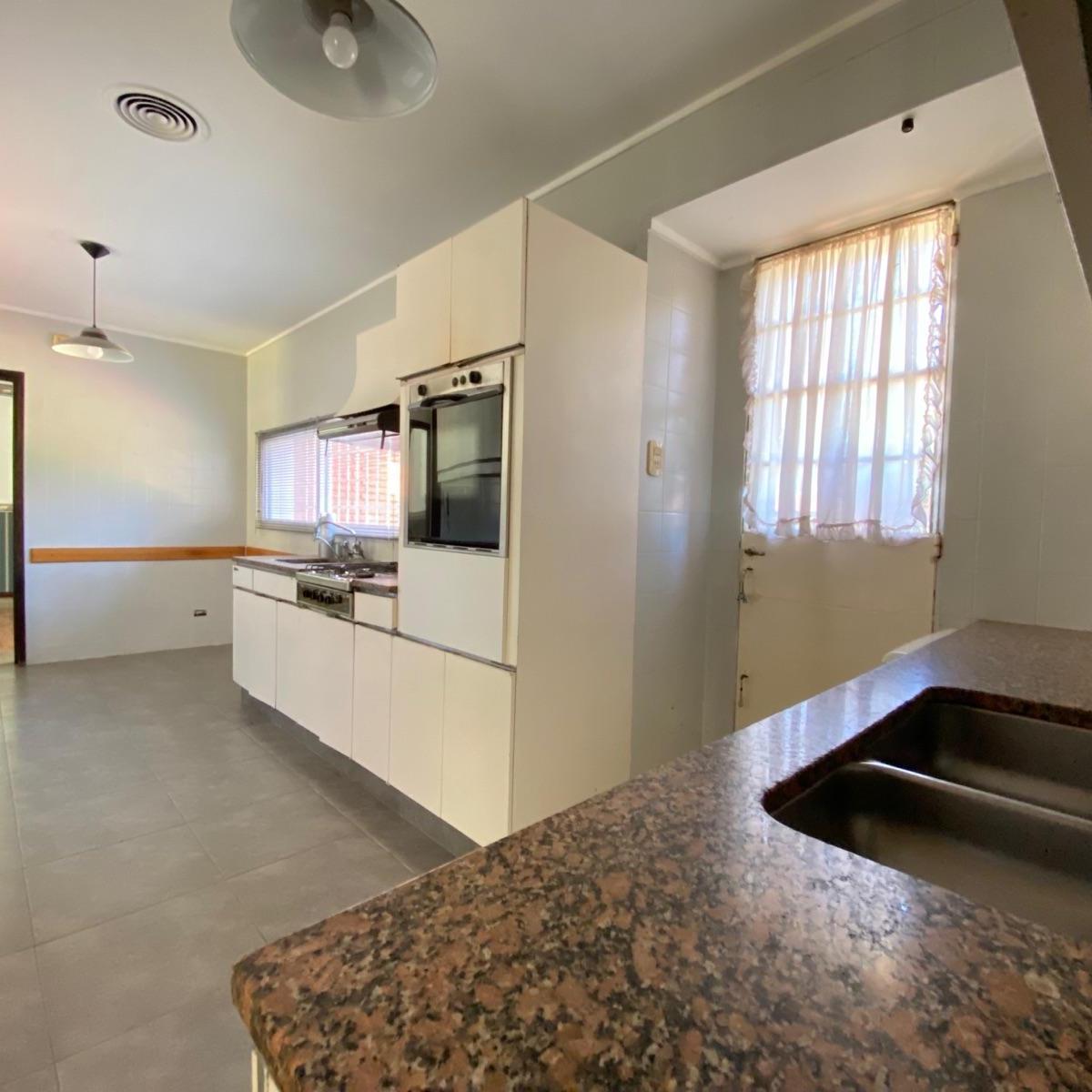 Bv. Argentino y Sanchez de Loria - 4 Dorm./1200 m² 4