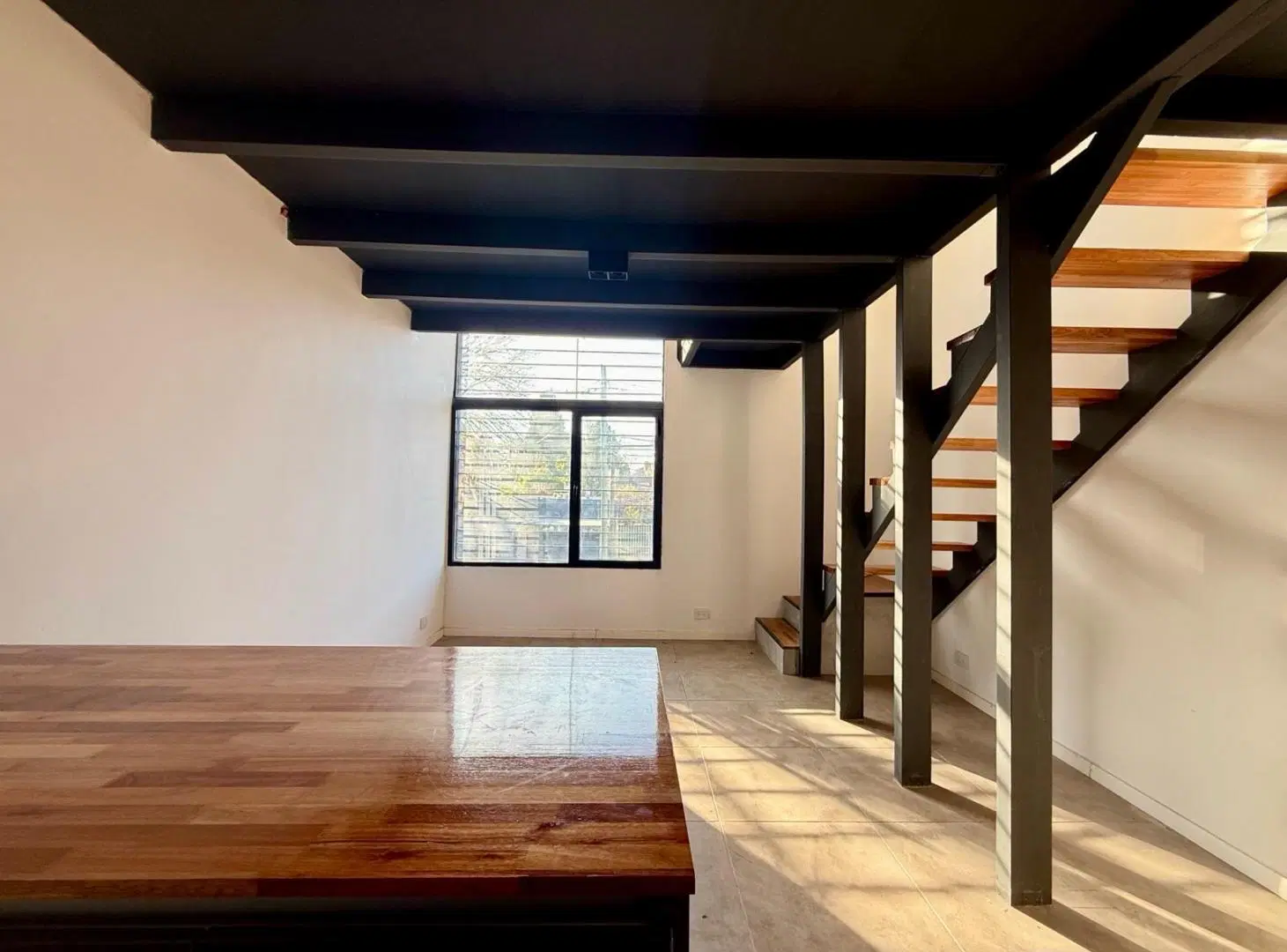 VENTA - Duplex de 1 dormitorio con piscina a estrenar. La Florida, Rosario. 4