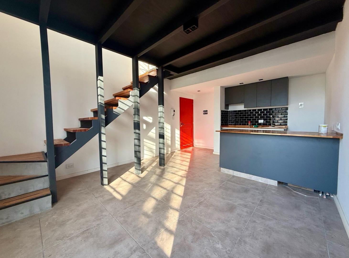 VENTA - Duplex de 1 dormitorio con piscina a estrenar. La Florida, Rosario.