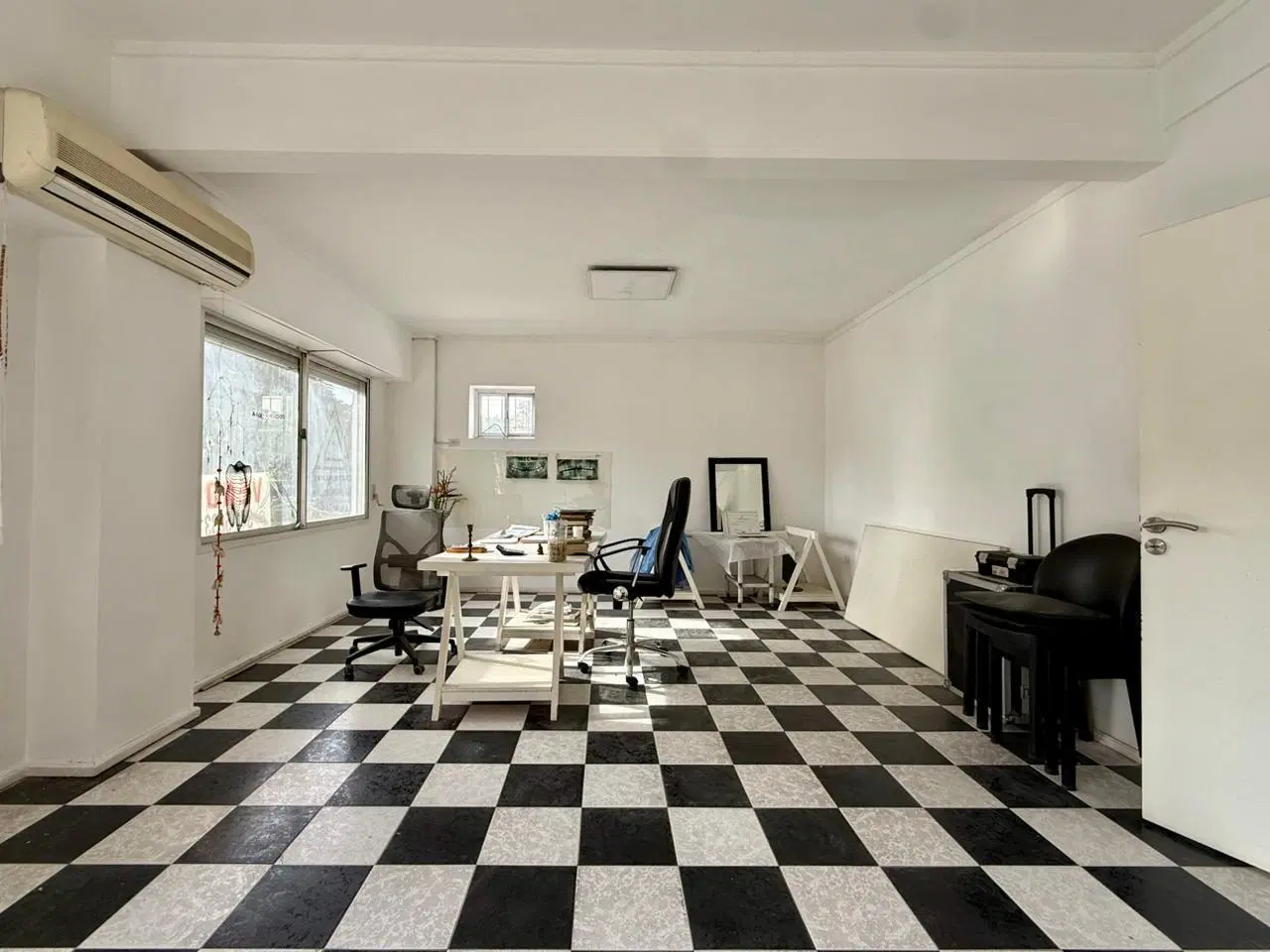 VENTA/ALQUILER - Departamento de 6 ambientes apto profesional. Centro, Rosario. 3