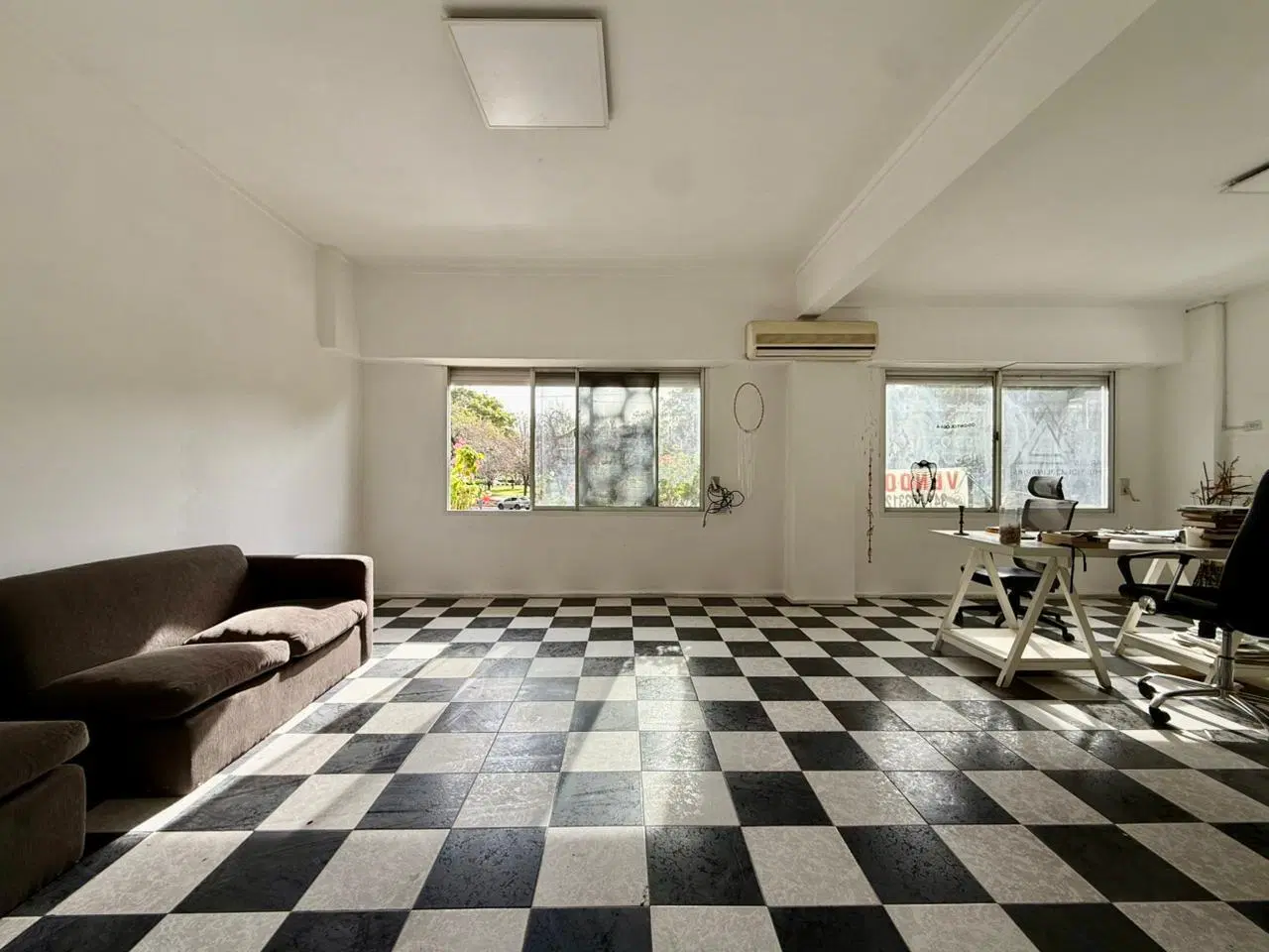 VENTA/ALQUILER - Departamento de 6 ambientes apto profesional. Centro, Rosario. 4
