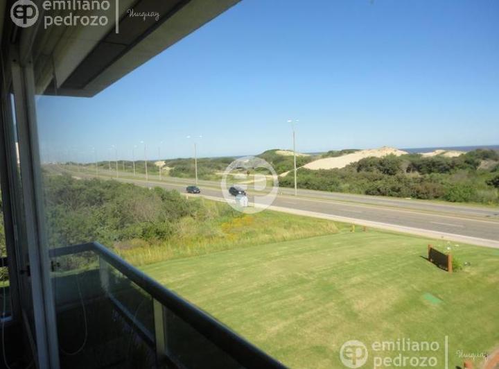 Apartamento frente al océano 2