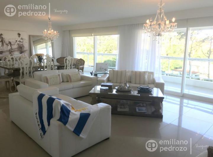 Departamento - Playa Mansa 5